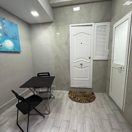 Caracciolo Suites 36 Neapel Exterior foto